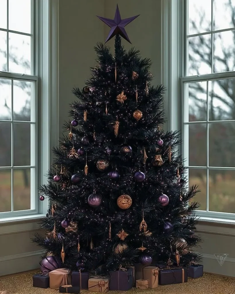 Elegant black Christmas tree decorations for a stylish holiday look